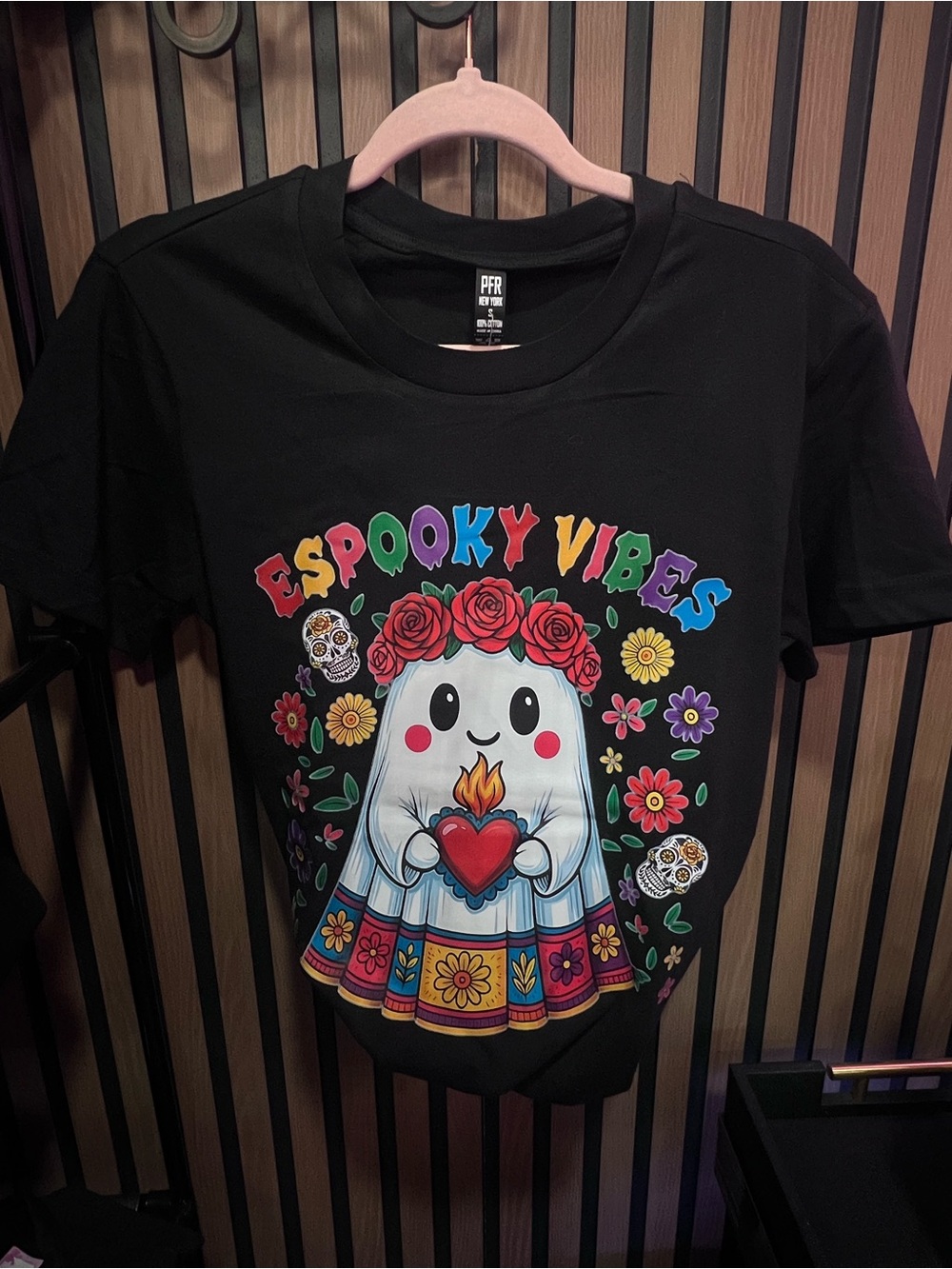 Black 'Espooky Vibes' Ghost Graphic Tee with Floral Heart